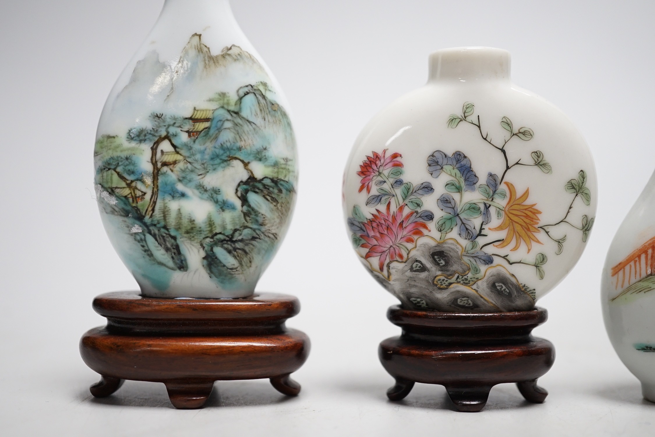 Four Chinese enamelled porcelain snuff bottles, Qing and later